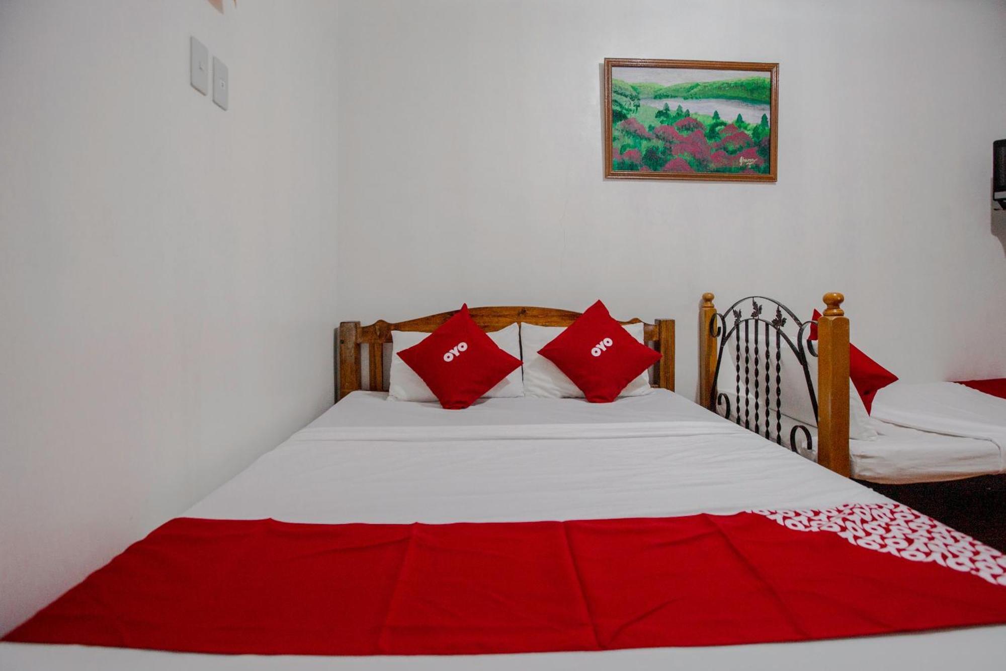 Oyo 741 Sierra Travellers Inn Тагайтай Экстерьер фото