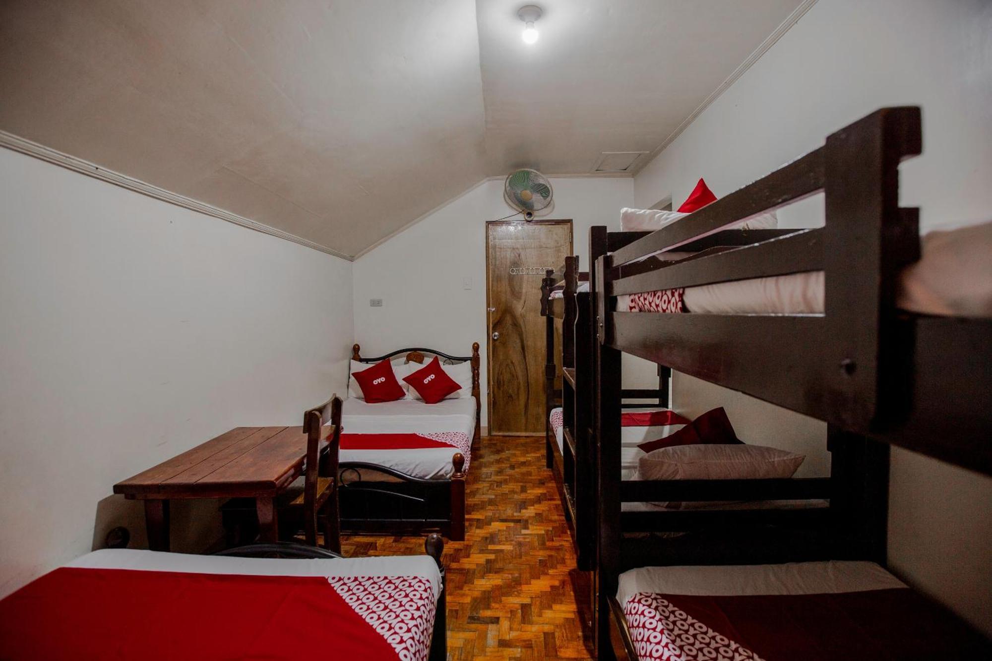 Oyo 741 Sierra Travellers Inn Тагайтай Экстерьер фото